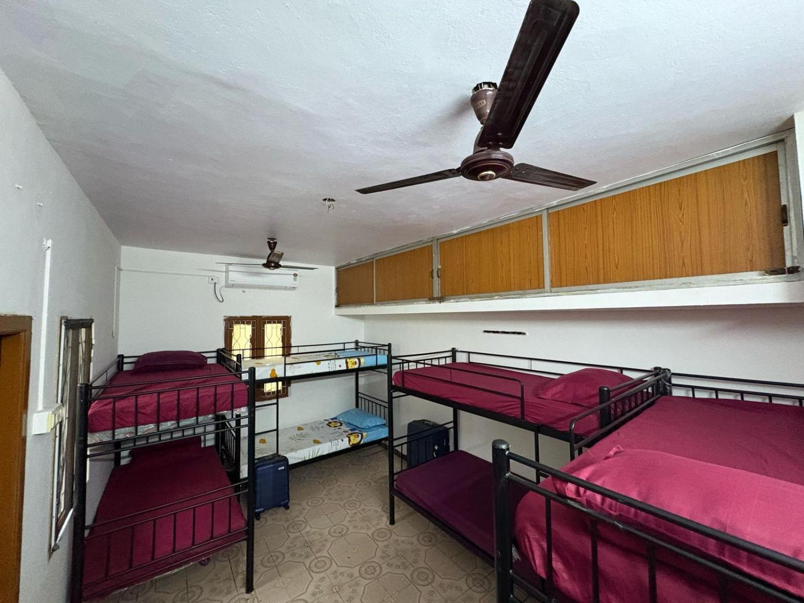Hostel Madras Luaran gambar