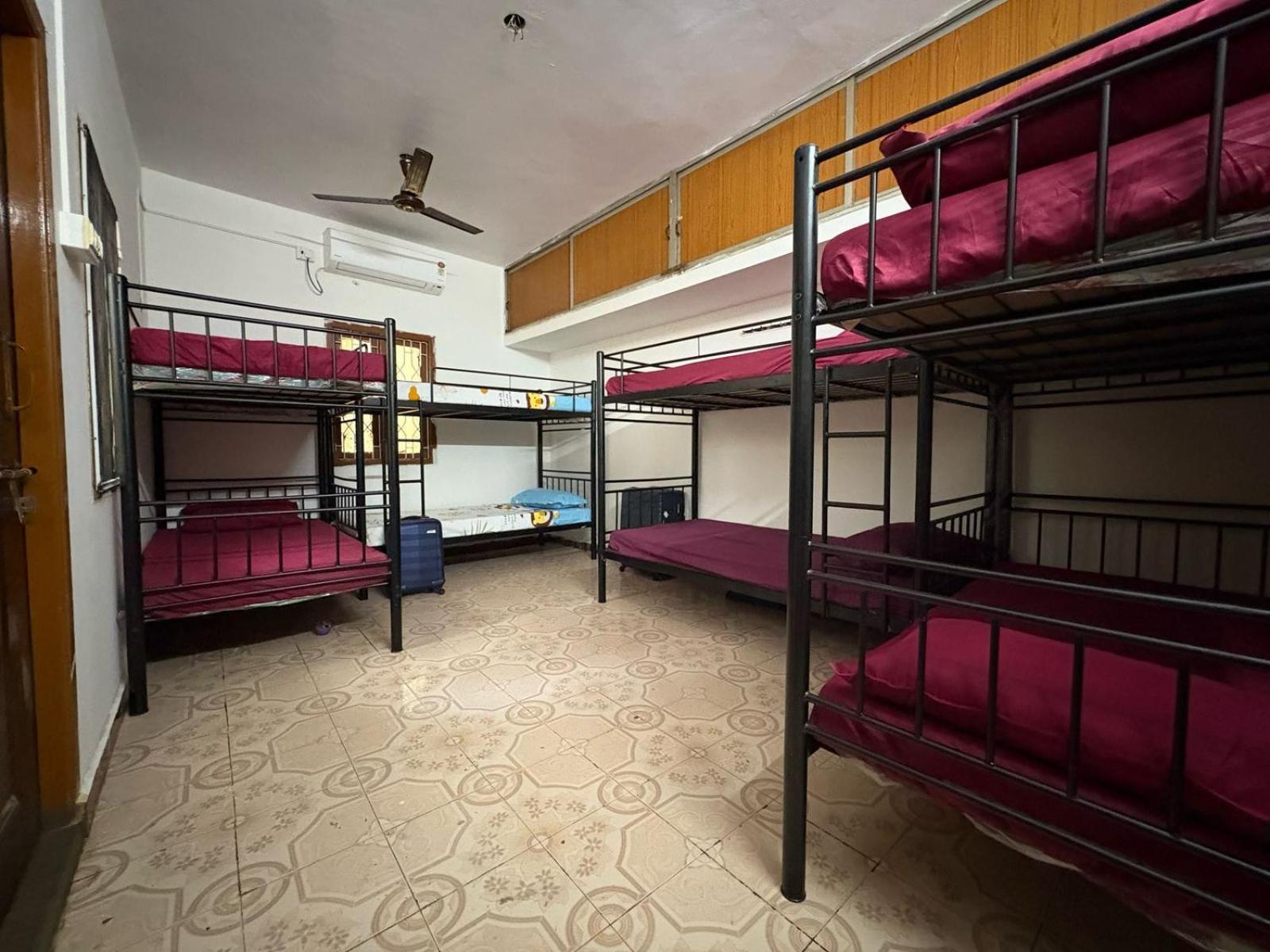 Hostel Madras Luaran gambar