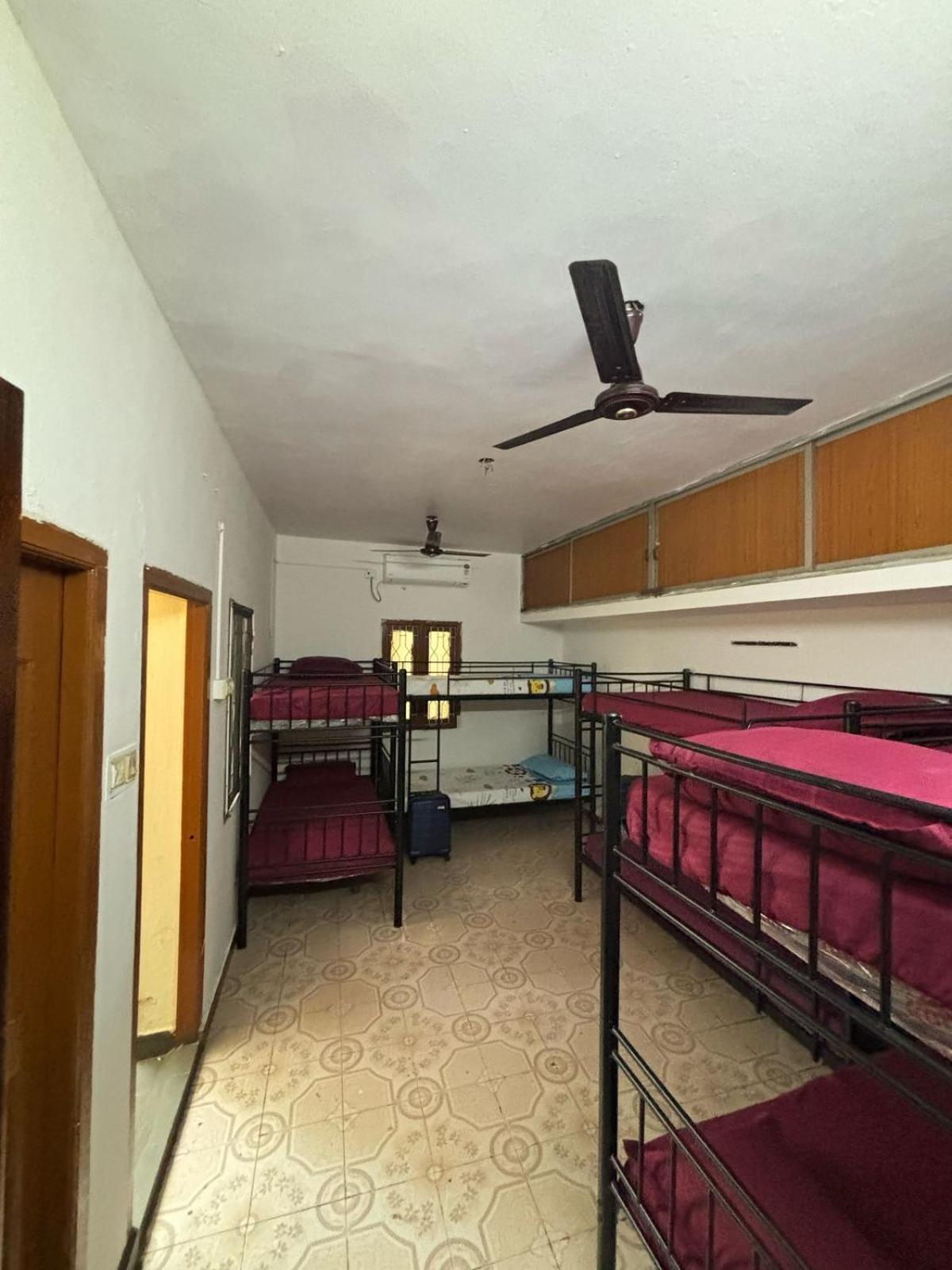 Hostel Madras Luaran gambar