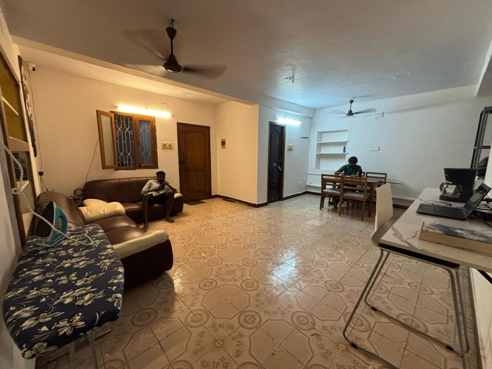 Hostel Madras Luaran gambar